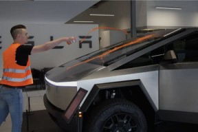 特斯拉Cybertruck再遭环保人士攻击：全身被泼黄色油漆