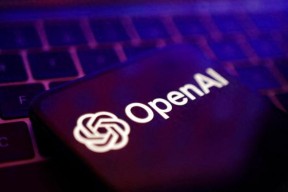 马斯克欲阻止OpenAI成为营利性企业，特朗普时代的AI如何监管？