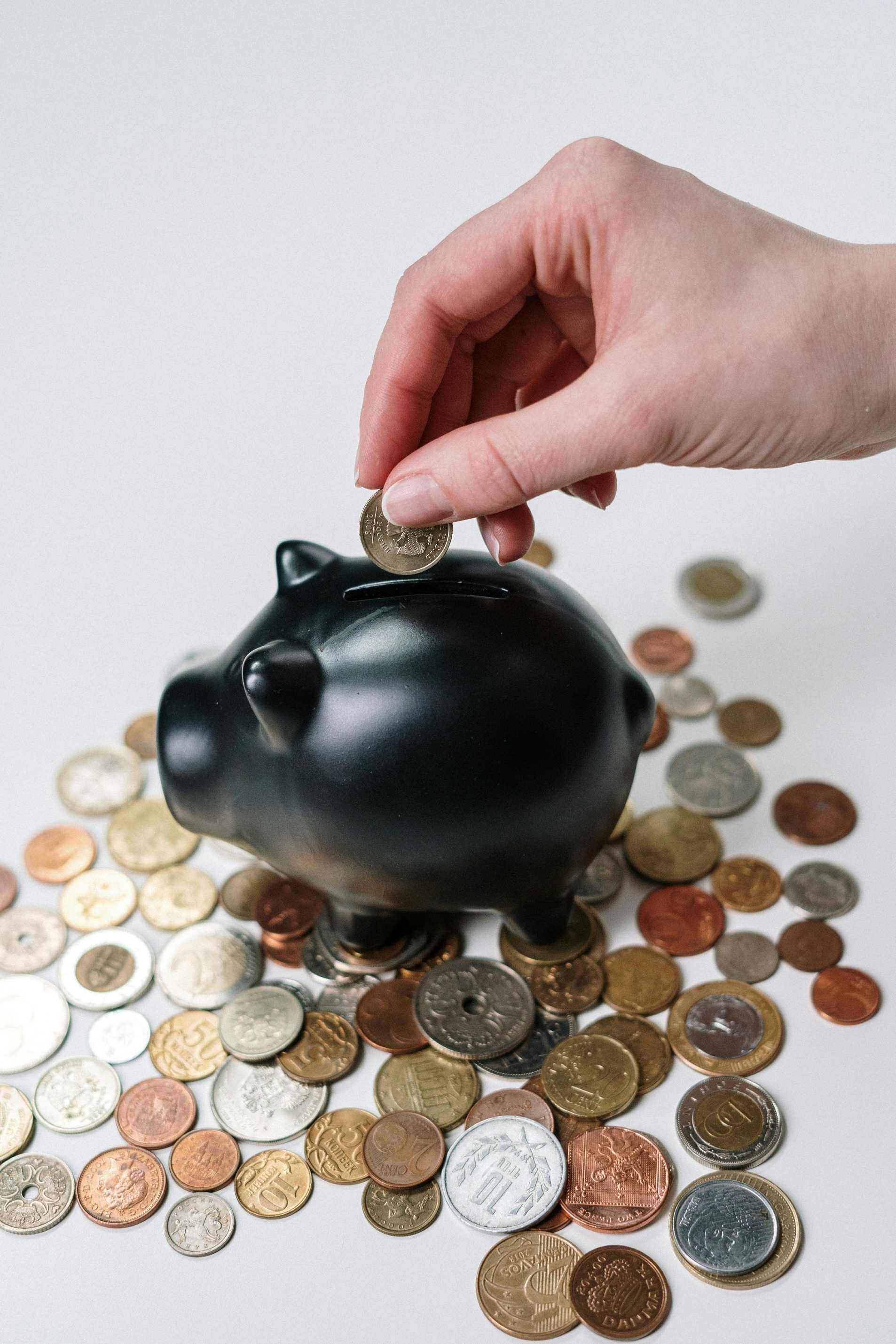 如何分析黄金价值与实物黄金价值的关系？这种关系对投资决策有何影响？  第1张